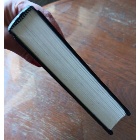 Holy Bible English Standard Version - ESV  Black (Hardcover 2016) Crossway VG - Picture 4 of 16